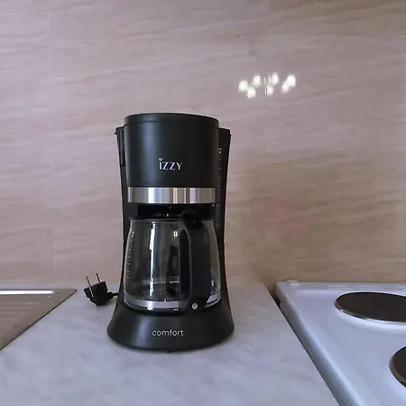 Проживание в семье Sam's View - Heart Триполис